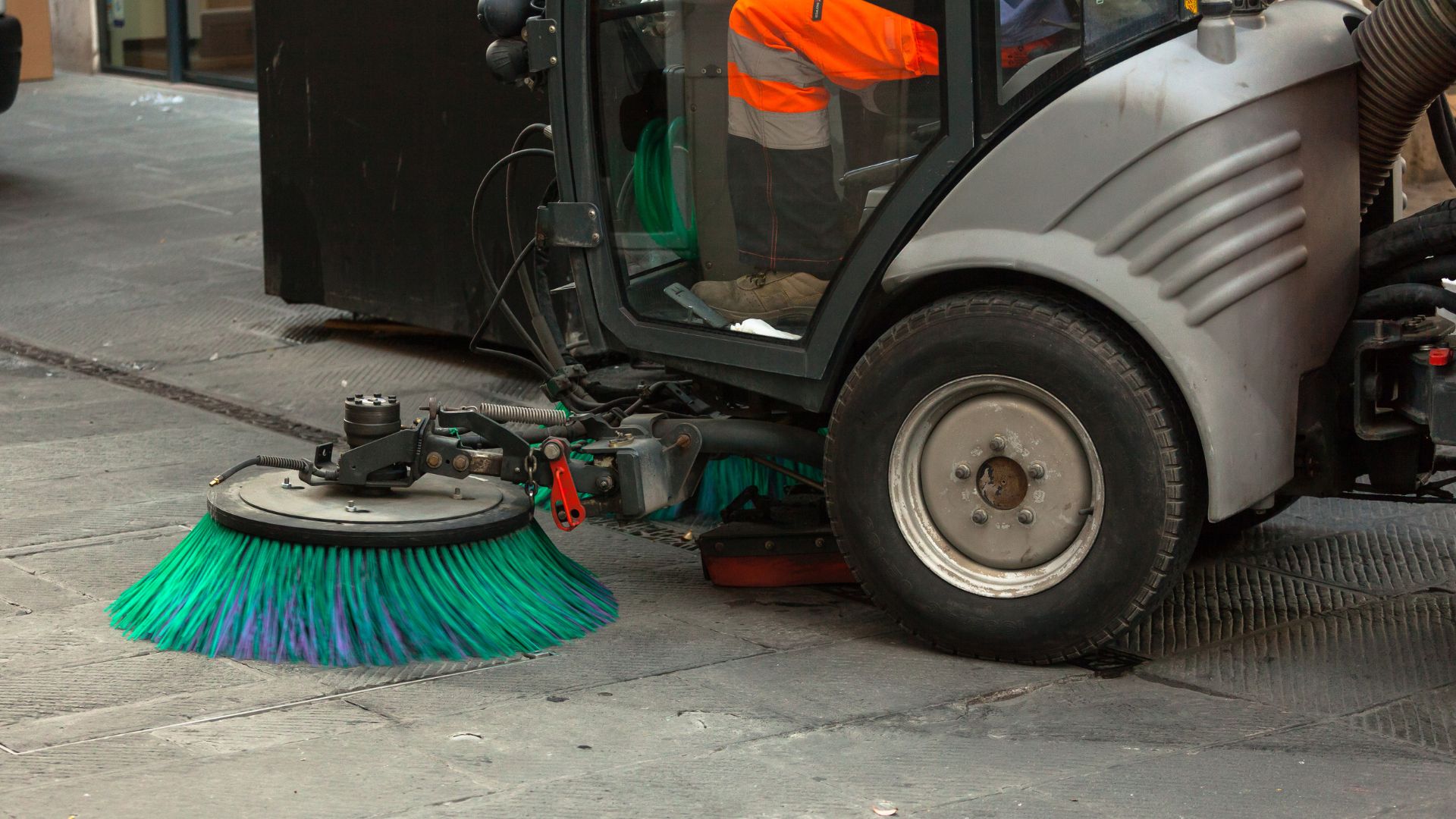 Conheça os melhores serviços de limpeza profissional com a Jan-Pro Brasil na Grande Vitória, ES. Entre em contato e saiba mais!