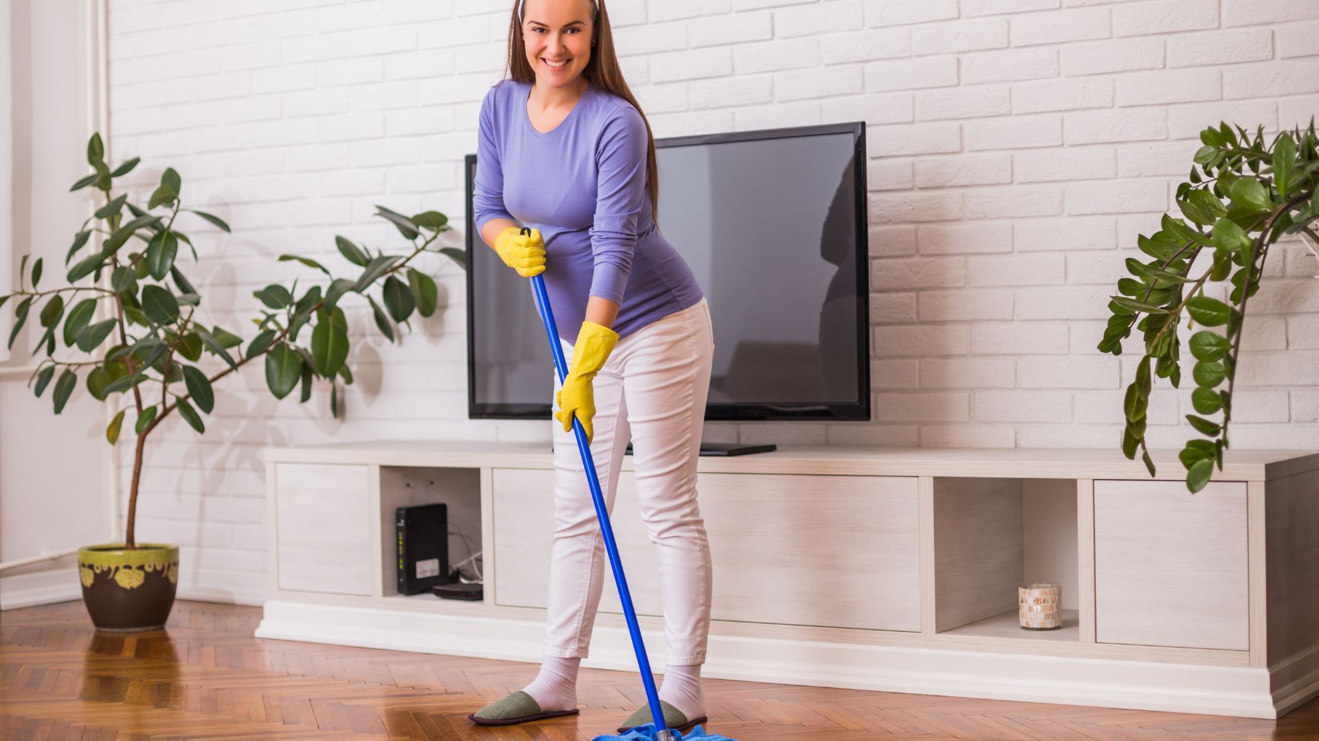 Conheça a Jan-Pro Brasil, sua empresa de limpeza de pisos em Vila Velha ES. Qualidade e sustentabilidade para ambientes limpos e saudáveis.