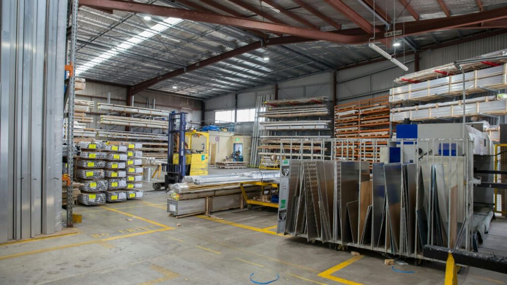 Limpeza de Pisos Industriais em Vila Velha, ES Jan-Pro do Brasil - Serviços de Limpeza Comercial Descubra a importância da limpeza de pisos industriais em Vila Velha com a Jan-Pro Brasil. Profissionais qualificados e soluções personalizadas!